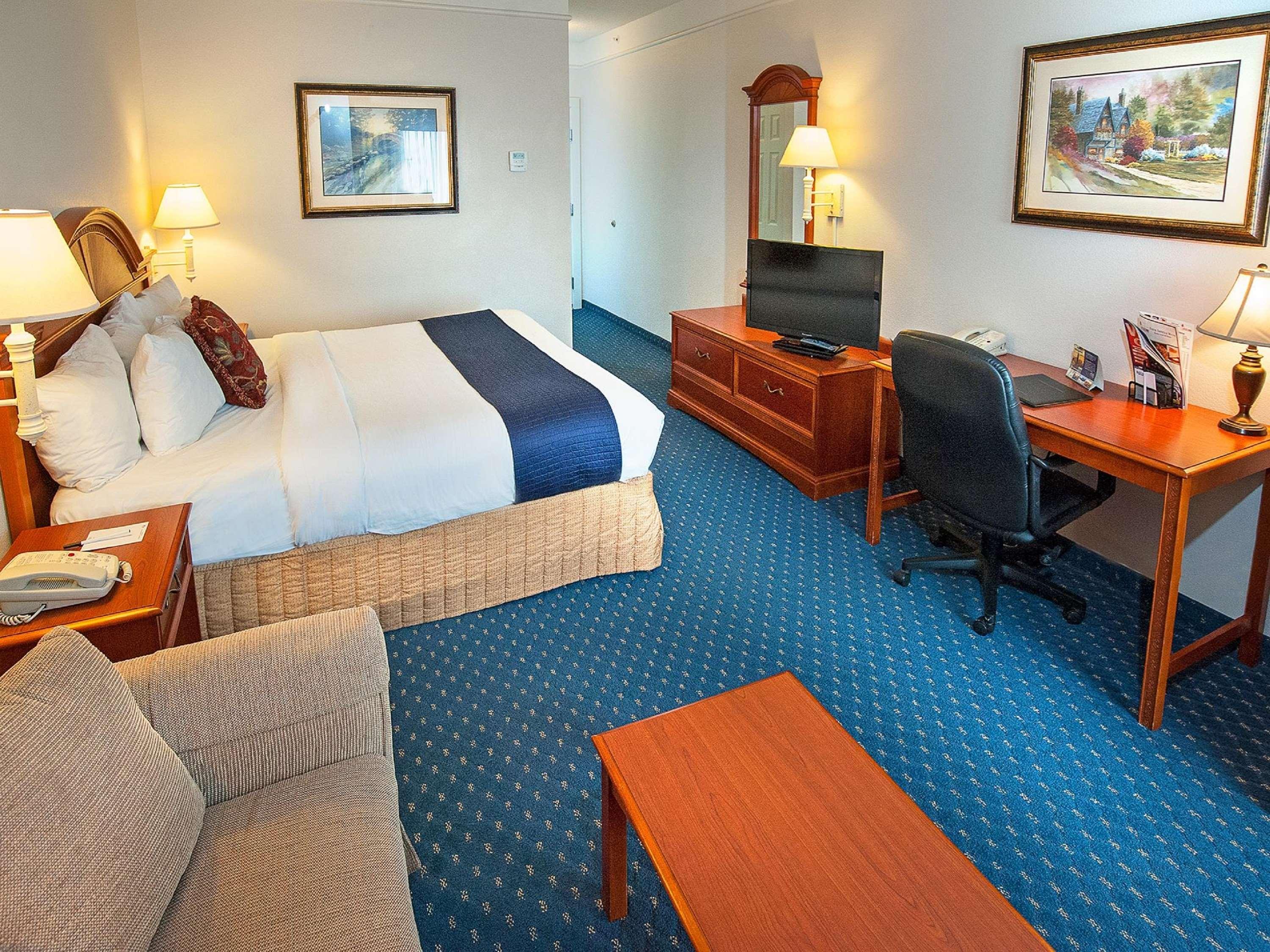 Best Western Plus Columbia Inn Экстерьер фото