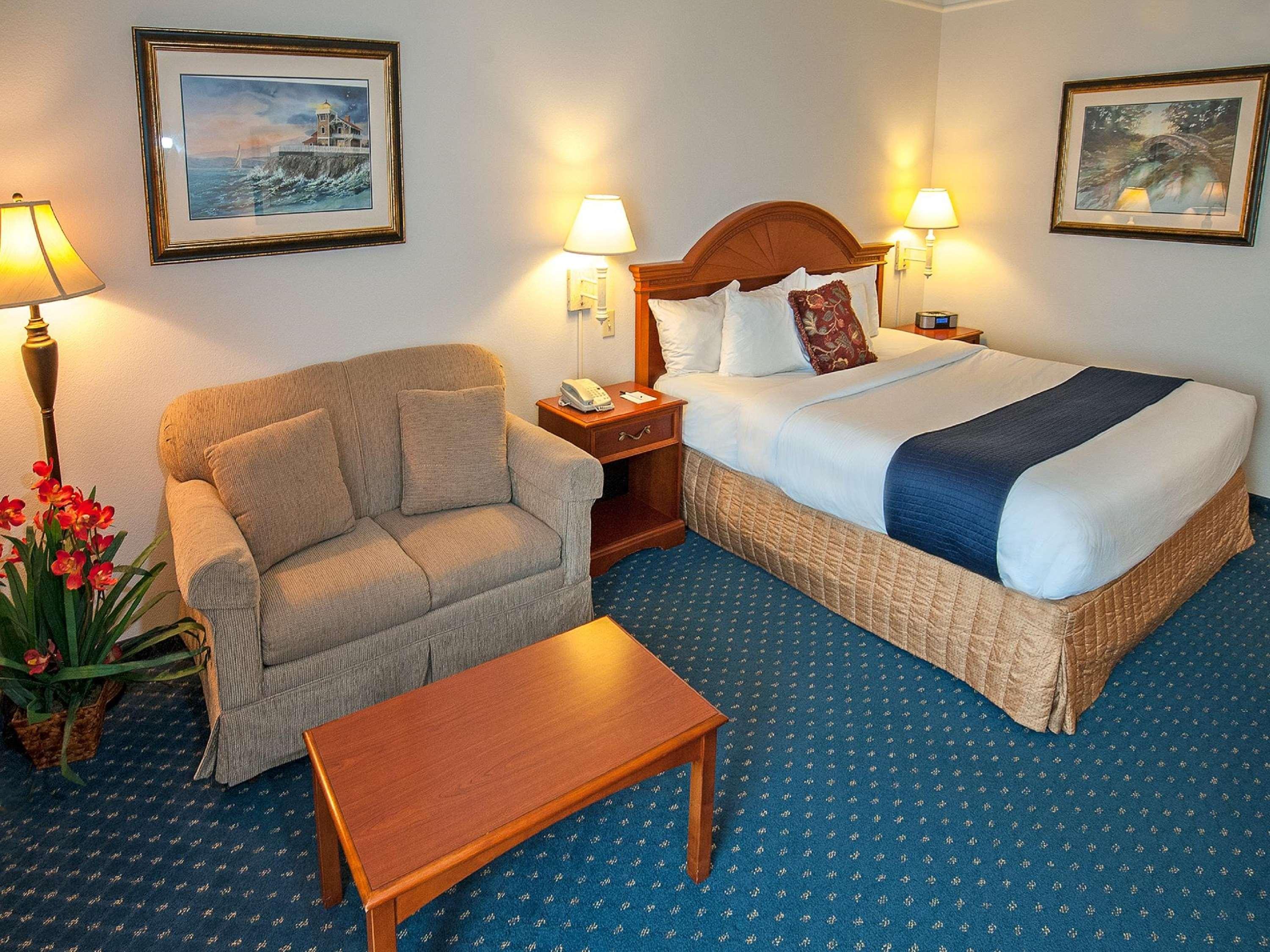 Best Western Plus Columbia Inn Экстерьер фото